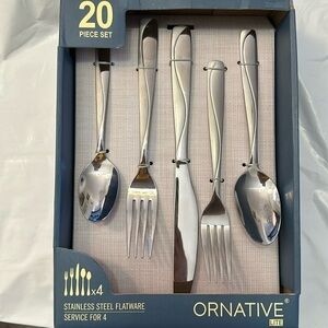 NWT Ornative Lite 20 pieces  stainless steel flatware